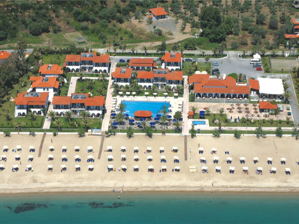 bomo assa maris beach